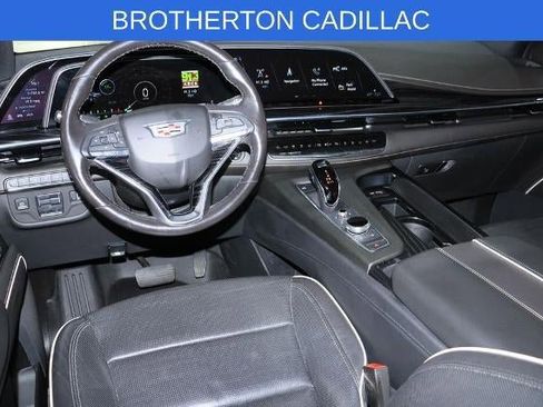 Used 2021 Cadillac Escalade Sport w/ Heavy-Duty Trailer Package AWD/4WD image 28