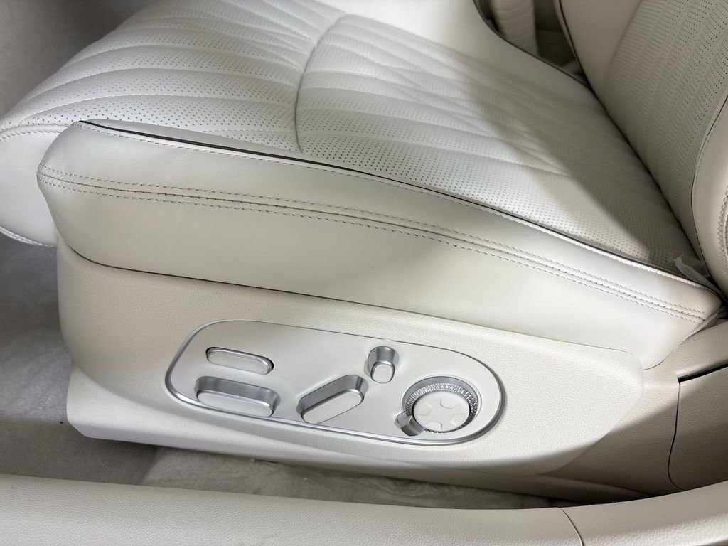 New 2026 Genesis G90 3.5T AWD/4WD image 14