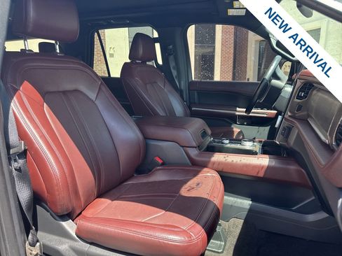 Used 2023 Ford Expedition Max Limited AWD/4WD image 9