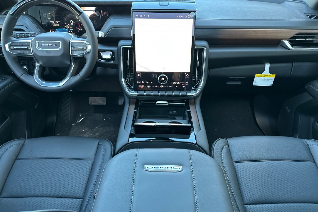 New 2027 GMC Yukon Denali w/ Denali Reserve Package AWD/4WD image 13