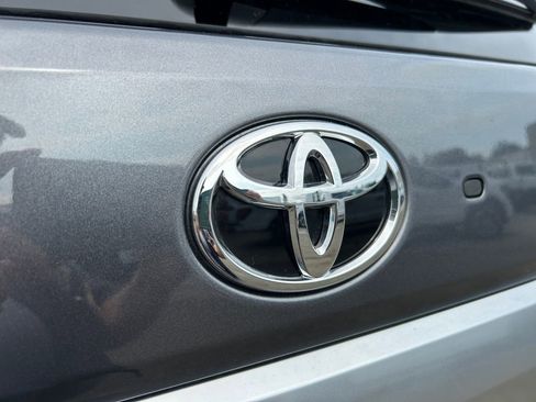 Used 2025 Toyota Sequoia Capstone image 32