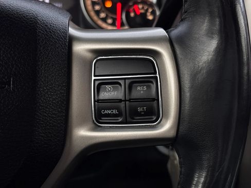 Used 2018 RAM 2500 Laramie AWD/4WD image 36