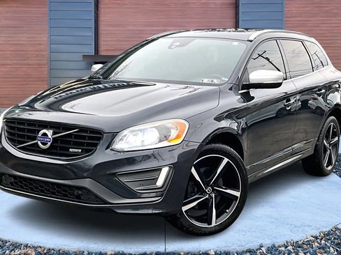 Used 2015 Volvo XC60 T6 R-Design w/ Proximity Package image 11