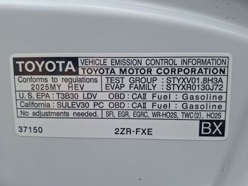 Certified 2025 Toyota Corolla SE w/ SE Premium Package FWD image 20