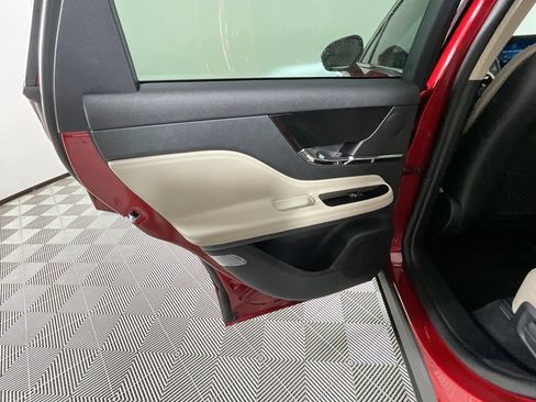 Used 2025 Lincoln Corsair FWD image 25