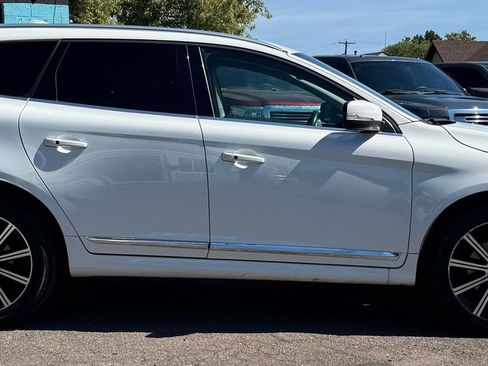 Used 2017 Volvo XC60 T6 Inscription w/ Protection Package AWD/4WD image 2