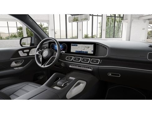 New 2026 Mercedes-Benz GLS 450 4MATIC image 6