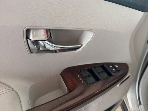 Used 2009 Toyota Venza image 28