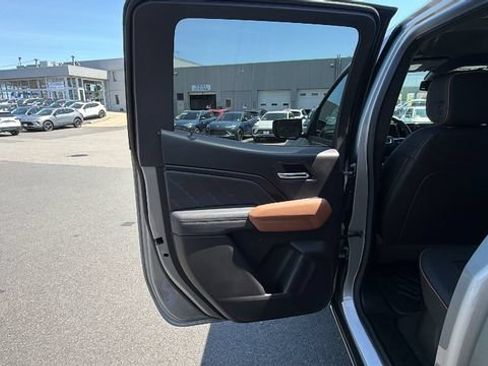 New 2026 GMC Canyon AT4 AWD/4WD image 32