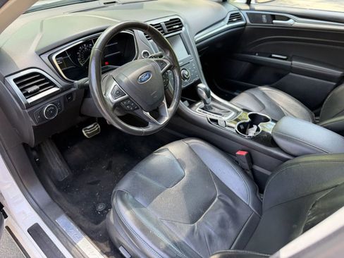 Used 2014 Ford Fusion Titanium FWD image 22