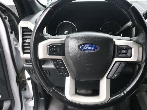 Used 2022 Ford F250 Lariat image 16