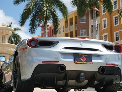 Used 2018 Ferrari 488 Spider RWD image 53