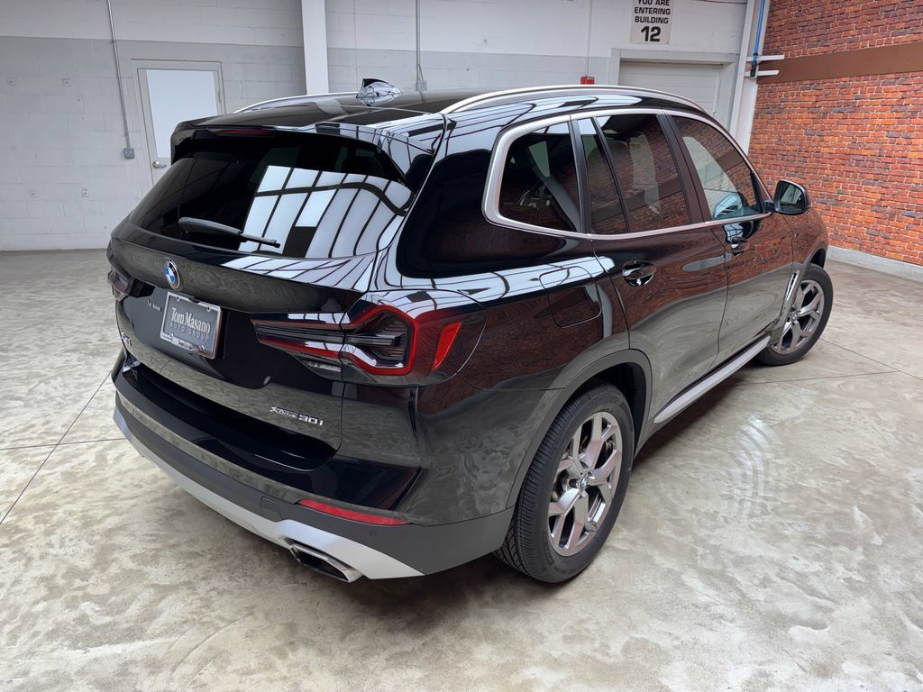Certified 2024 BMW X3 xDrive30i w/ Convenience Package AWD/4WD image 5