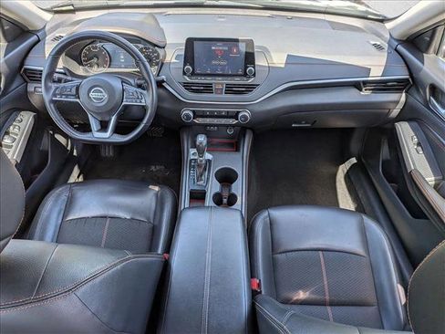 Used 2020 Nissan Altima 2.5 SR FWD image 16