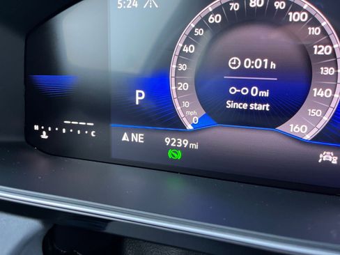 Used 2025 Volkswagen Jetta SE image 40