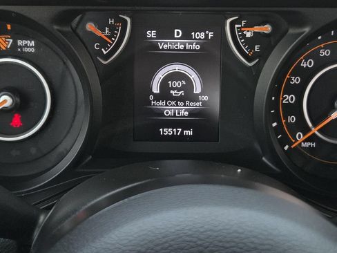 Used 2024 Jeep Gladiator Sport AWD/4WD image 25