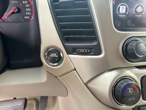 Used 2015 GMC Yukon XL Denali w/ Premium Package AWD/4WD image 53