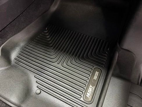 Used 2017 Ford F150 Lariat w/ Equipment Group 502A Luxury AWD/4WD image 29