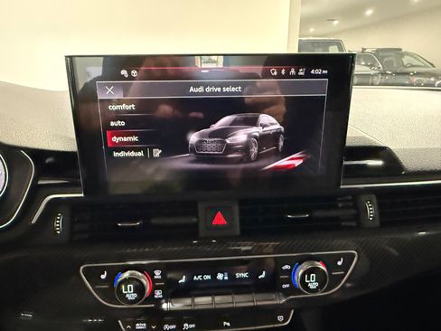 Used 2024 Audi S5 Premium Plus w/ Premium Plus Package AWD/4WD image 40