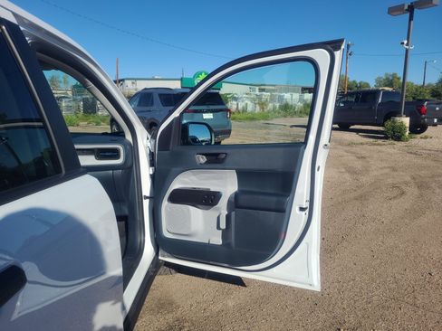 Used 2025 Ford Maverick XLT w/ XLT Luxury Package AWD/4WD image 16