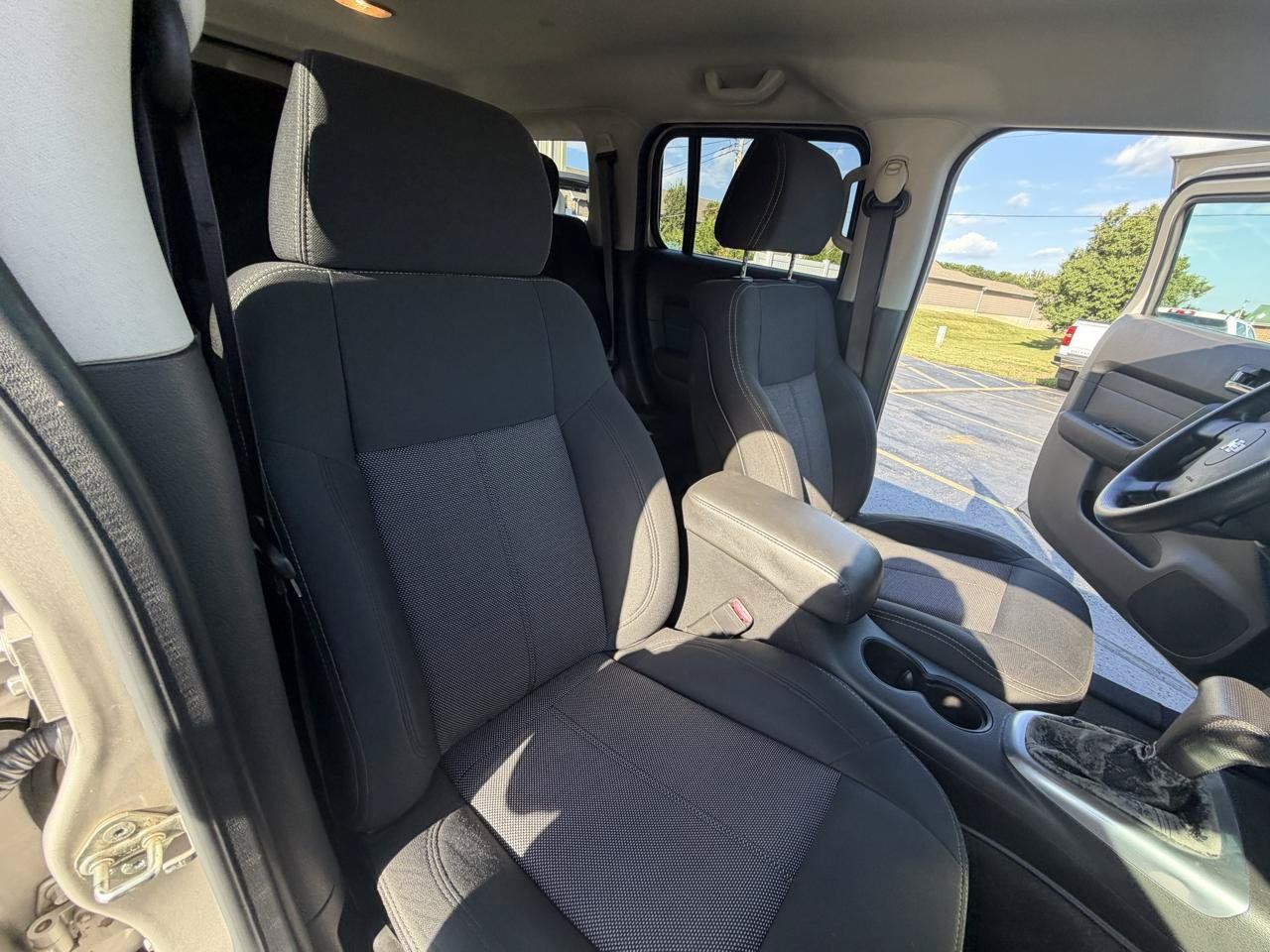 Used 2006 HUMMER H3 AWD/4WD image 40