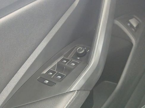 Used 2023 Volkswagen Jetta SE FWD image 15
