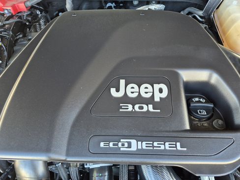 Used 2022 Jeep Wrangler Unlimited Rubicon image 33