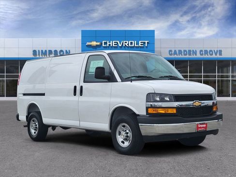 New 2026 Chevrolet Express 2500 RWD image 1