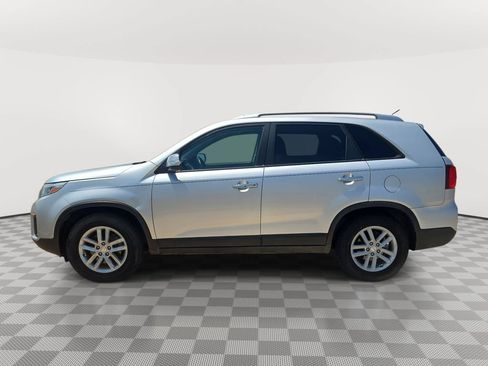 Used 2014 Kia Sorento LX AWD/4WD image 4