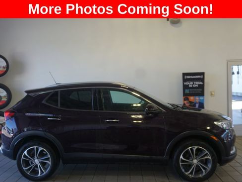 Used 2021 Buick Encore GX Essence AWD/4WD image 2