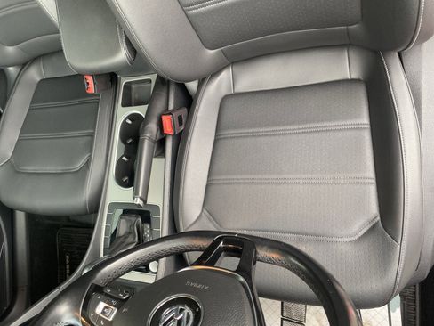 Used 2020 Volkswagen Passat 2.0T R-Line image 15