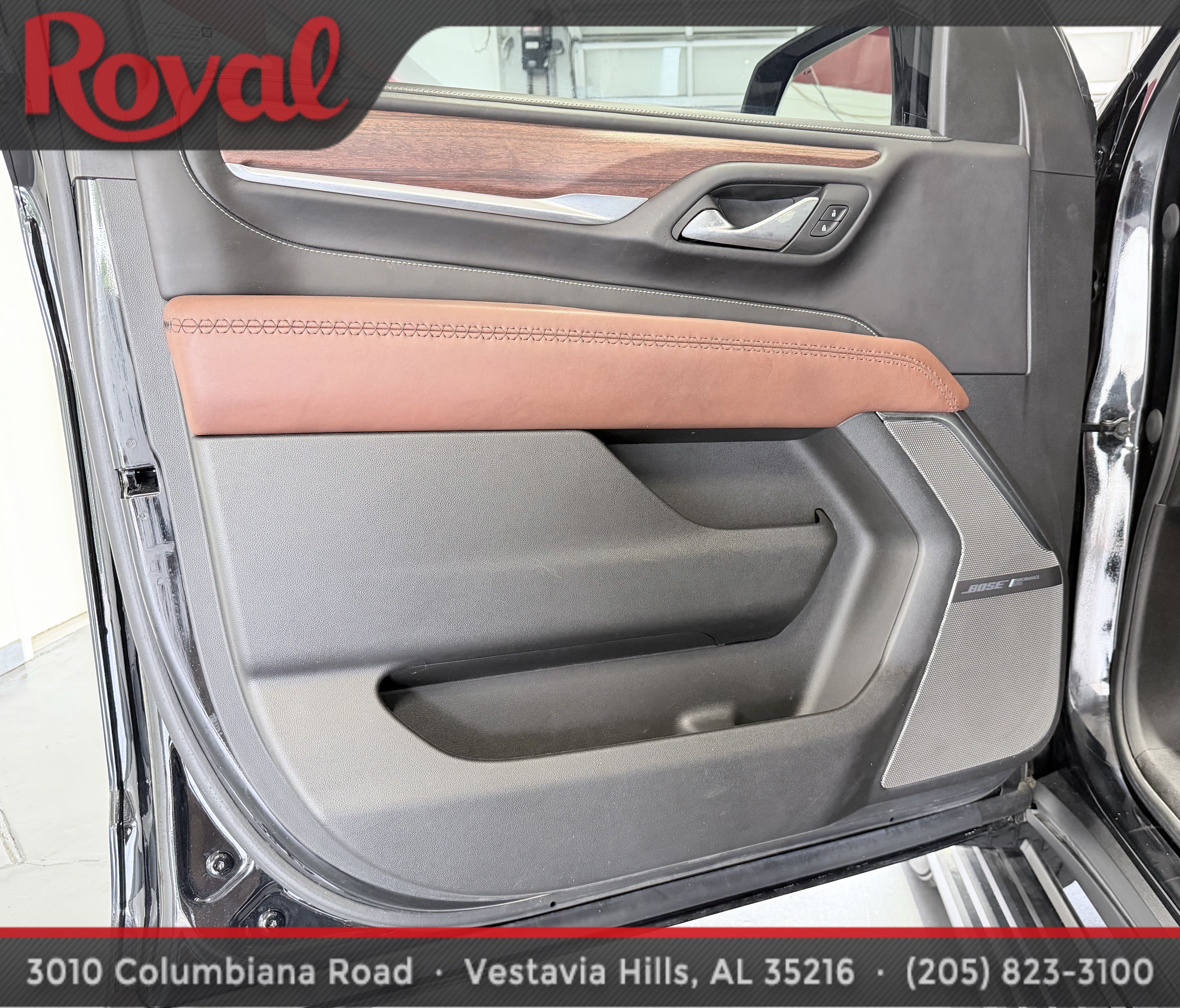 Used 2023 GMC Yukon XL Denali Ultimate AWD/4WD image 9