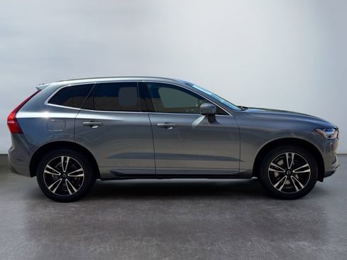 Used 2020 Volvo XC60 T6 Momentum AWD/4WD image 4