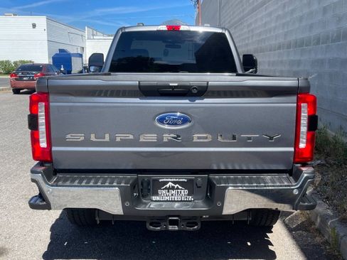 Used 2024 Ford F350 XLT AWD/4WD image 4