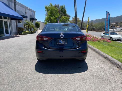 Used 2016 MAZDA MAZDA3 i Sport w/ Preferred Equipment Package FWD image 6