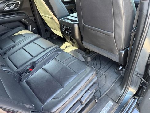 Used 2021 Chevrolet Tahoe RST image 31