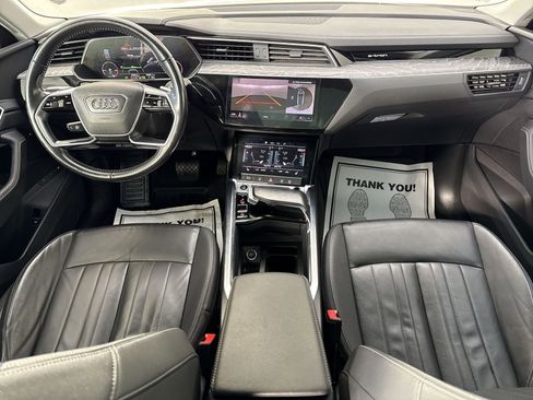 Used 2021 Audi e-tron Premium w/ Convenience Plus Package image 24