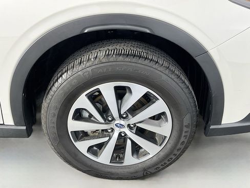 Used 2022 Subaru Outback Premium image 36