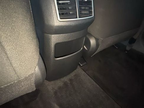 Used 2024 Kia Sportage LX image 25