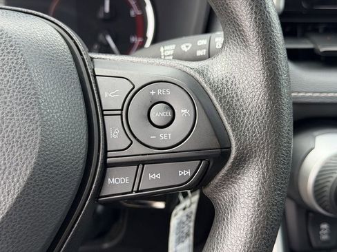 Used 2025 Toyota RAV4 LE FWD image 22