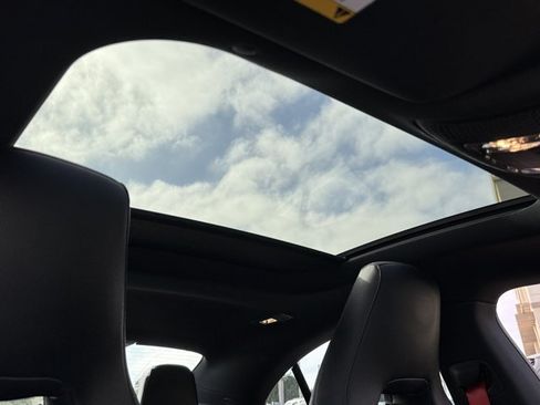 Used 2025 Mercedes-Benz CLA 35 AMG 4MATIC image 7