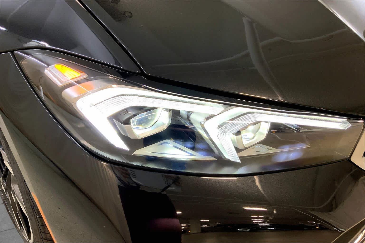 New 2026 BMW 330i xDrive Sedan w/ M Sport Package AWD/4WD image 13