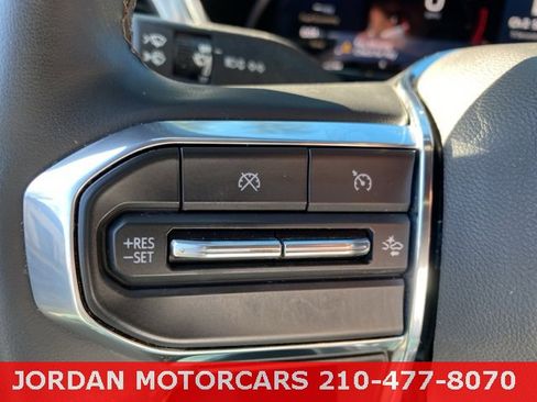 Used 2024 GMC Canyon Denali image 38