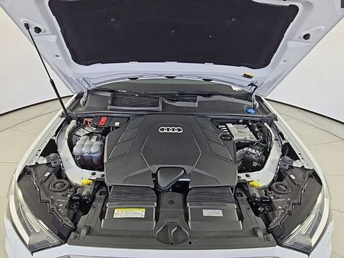 Used 2020 Audi Q7 3.0T Premium image 6