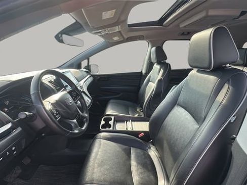 Used 2023 Honda Odyssey Elite image 11