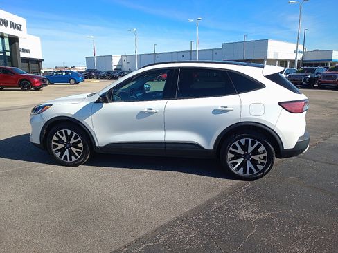 Used 2020 Ford Escape SE Sport image 4