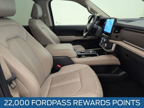 Certified 2024 Ford Expedition Limited image 15
