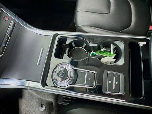 Used 2020 Ford Edge Titanium w/ Cargo Accessory Package FWD image 14
