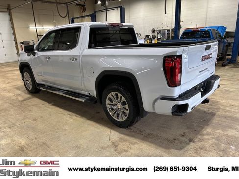 New 2026 GMC Sierra 1500 Denali w/ Technology Package AWD/4WD image 11