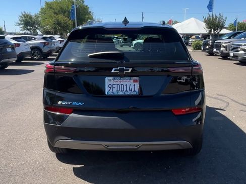 Used 2023 Chevrolet Bolt EUV LT w/ Driver Confidence Package FWD image 6